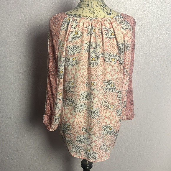 Pattern Blouse - Picture 4 of 5